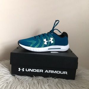 Original Under Armour Boy shoes
